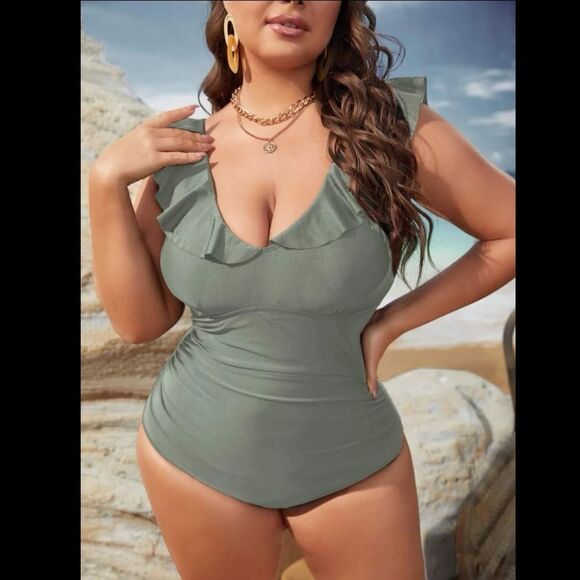 Plus Ruffle Trim One Piece Swimsuit - Picture 1 of 6